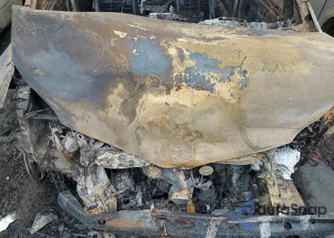 2013 Toyota Sienna Xle from USA, damaged, VIN 5TDYK3DC2DS333581